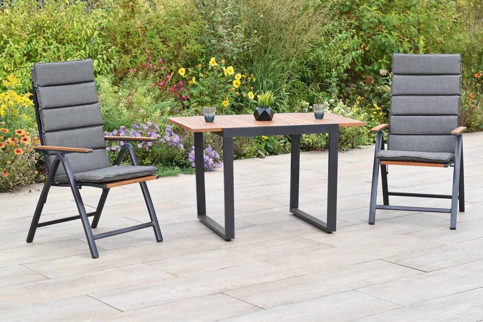 MX Gartenmöbel Athos Set 5tlg. Klappsessel Akazienholz Alu Auflagen Graphit/Natur Balkonausziehtisch 80/120x70cm MX Gartenmöbel Athos Set 5tlg. Klappsessel Akazienholz Alu Auflagen Graphit/Natur Balkonausziehtisch 80/120x70cm